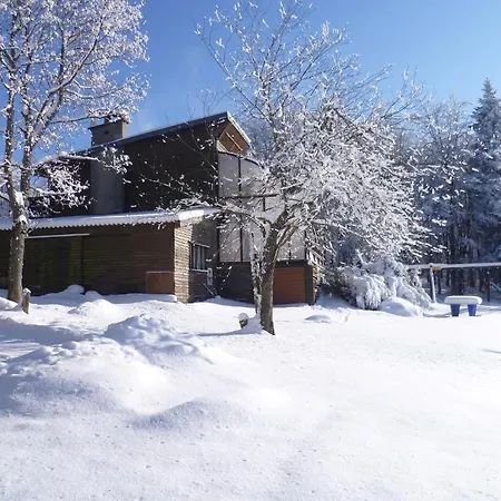 Camping Les Myrtilles Campsite Clermont-Ferrand